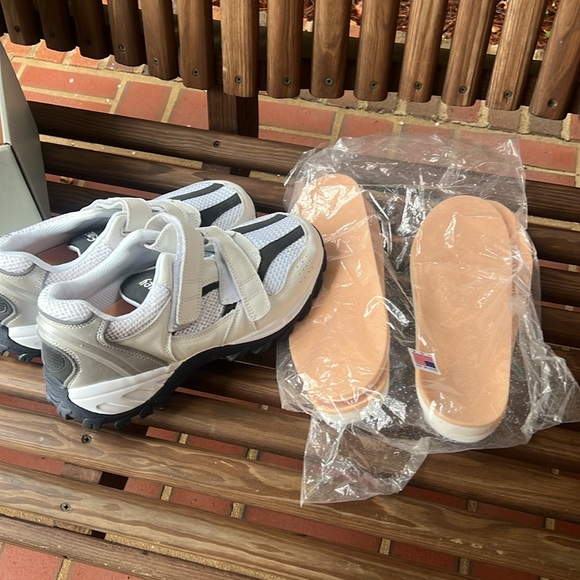 Mt Emey 9702-3V gray black and white support athletic shoes size 9 men's - Picture 4 of 8